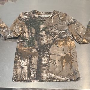 Kids camo Magellan LS shirt size XS boys or girls